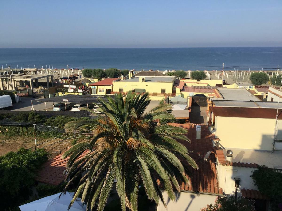 Beach House Apartment Passoscuro Exterior photo